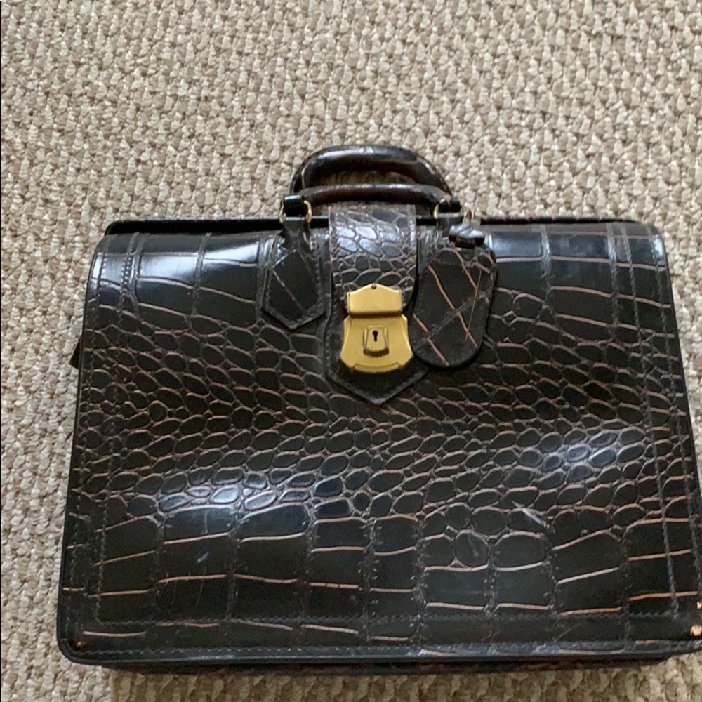 Upjohn Alligator bag. Authentic leather